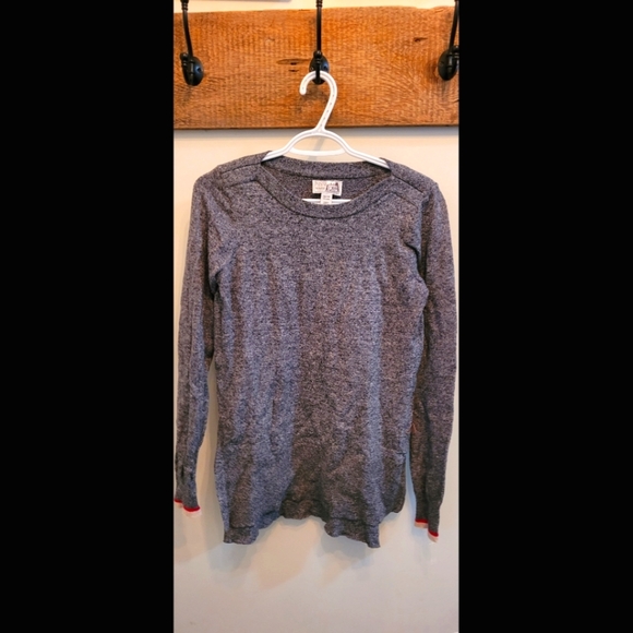 Roots long-sleeve - Picture 1 of 3